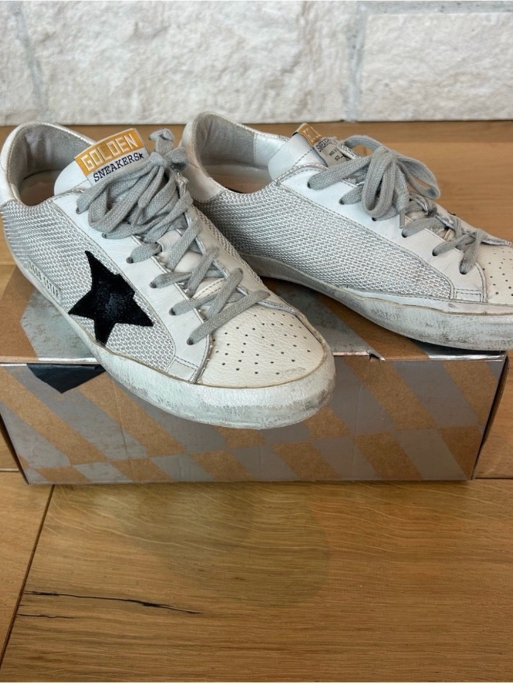 Golden Goose Superstar Sneaker sz38